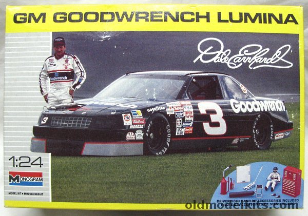 Monogram 1/24 Dale Earnhardt GM Goodwrench Lumina with Driver Figure and Pit Accessories, 2927 plastic model kit